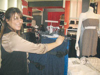 Travail des filles dans les magasins et les commerces ,Salaires dérisoires, hogra et exploitation