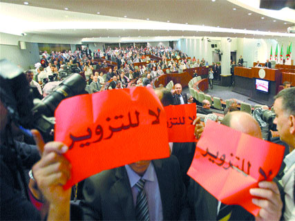 Algérie : le scrutin du 10 mai «non transparent et non crédible»