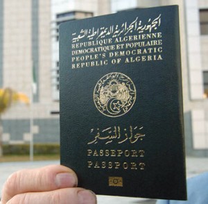 Immigration : l&rsquo;acte de naissance numérisé désormais accessible via internet