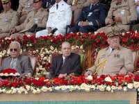 Le président Bouteflika : les réalisations de l’ANP constituent un motif de « fierté et d’orgueil »