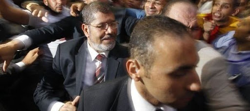 Présidentielle en Egypte: les Frères musulmans se déclarent vainqueurs
