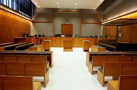 Procès à Lyon d’un gros trafic de faux papiers impliquant des algériens