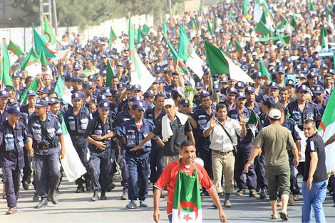 60 000 gardes communaux attendus pour la «marche de la dignité», La grande mobilisation