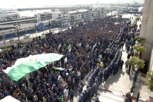 Algérie : les gardes communaux « campent » sur leurs positions