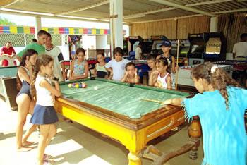 Avec huit longues semaines de coupure,Les vacances scolaires pénalisent-elles l&rsquo;élève?
