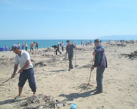 Boumerdès, nettoyage des plages,Enfants et scouts en campagne