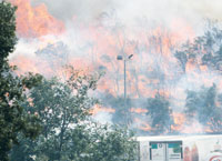 Espagne : un gigantesque incendie fait 3 morts