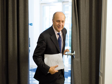 Fabius;Relations algéro-françaises : volonté de passer à un « nouveau stade »