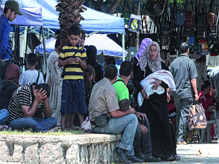 farouk ksentini a saisi le président de la république ,Alger face au drame des réfugiés syriens
