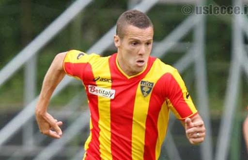 La Lazio pense avoir Mesbah en contrepartie de Hernanes