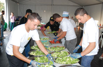 Le croissant-rouge algérien et la solidarité de ramadhan : 12.000 bénévoles sur le terrain