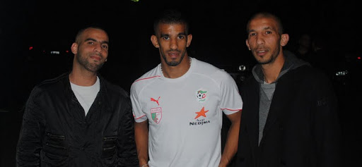 Les explications de Bouazza «J’ai couru au chevet de mon père très malade»