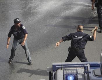 Les gardes font une autre tentative de marche sur Alger,On ne lâchera pas!