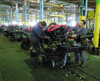 L&rsquo;usine sous licence daimler entrera en production en 2013,15.000 camions seront fabriqués à Rouiba