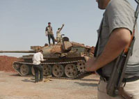 Bombardements et perquisitions ,Poursuite des combats à Alep et Damas