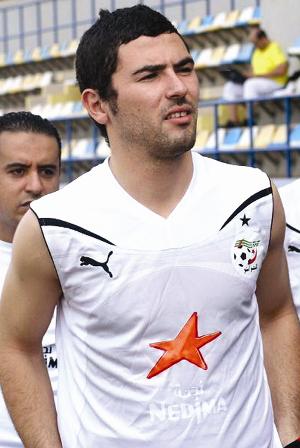 EN : Antar Yahia est rentré à la 84’