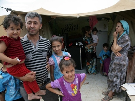 ILS FUIENT LE CAMPEMENT DE SIDI FREDJ, Les réfugiés syriens préfèrent l&rsquo;aumône du square Port-Saïd