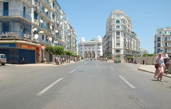 Institutions en «vacance»,manque de communication,retard dans l&rsquo;annonce du nouveau gouvernement,La longue hibernation