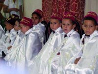 Vetements Pour Enfants Rush Sur Les Costumes De Circoncision Algerie360