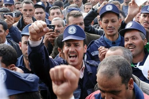 Algérie : les gardes communaux mécontents descendent dans les rues