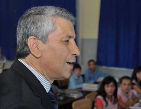 Baba Ahmed se dit prêt à répondre aux revendications syndicales Education : la fin des remous ?