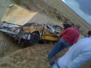 Collision entre deux taxis en Algérie : 14 morts