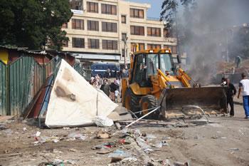 DÉMANTÈLEMENT DES MARCHÉS INFORMELS «Alger redeviendra blanche»