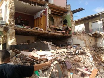 Effondrement d&rsquo;un immeuble à Oran,22 familles dans la rue