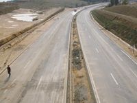 En raison de la dégradation de la chaussée sur le tronçon Lakhdaria-Bouira, La circulation interdite aux poids lourds pendant 6 mois