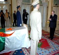 Chadli Bendjedid inhumé au carré des martyrs d’El Alia, Témoignages poignants de ceux qui l’ont connu