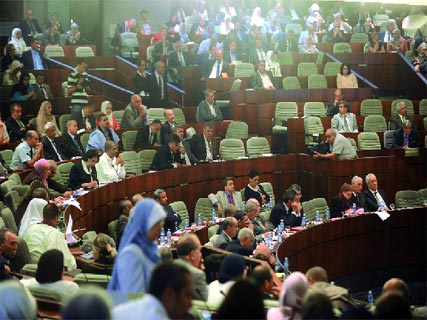 Dernier jour des débats sur le plan d’action du gouvernement, Foire d’empoigne dans l’hémicycle