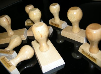 Des sceaux humides de la Justice, de la PAF et des Douanes saisis