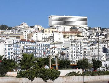 Elle prépare une réunion sur le Mali pour ce vendredi,L&rsquo;UE n&rsquo;exclut pas de prendre langue avec Alger