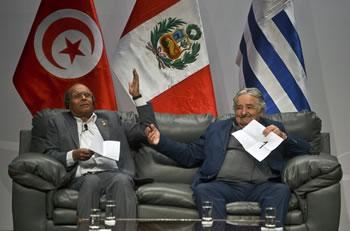 EN marge du 3e sommet Amérique Latine-monde arabe (ASPA) au Pérou,Marzouki et Mujica parlent de leur expérience démocratique