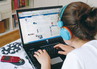 Face aux dangers de l’Internet ,La démission des parents