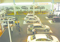 Facilités d’acquisition pour les uns et pas pour les autres, Concessionnaires automobiles : se servir et servir les «proches» !