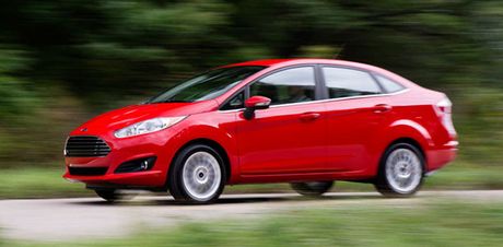 Ford :Salon de Sao Paulo, une Fiesta tri-corps au menu