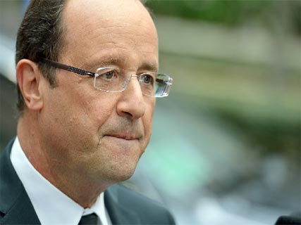 Hollande face au déchaînement de la droite