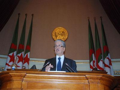 Jeunesse, emploi, lutte contre la bureaucratie et la corruption,Les priorités de M. Sellal