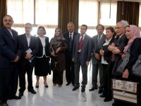 Recherche scientifique, Les chercheurs en quête désespérée d’industriels