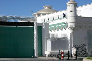 Réforme des établissements pénitentiaires et réinsertion des détenus,Les prisons s’humanisent