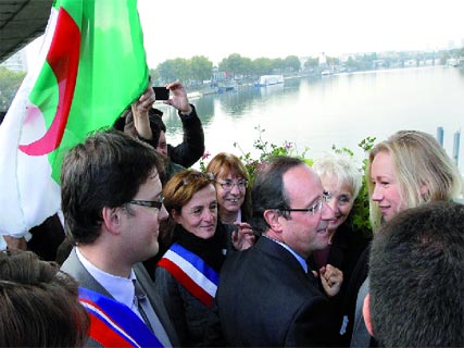 Un signe fort de François Hollande avant sa visite à Alger ,La France reconnaît la répression sanglante du 17 Octobre 61