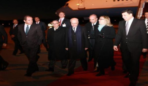 Visite éclair de Hillary Clinton à Alger
