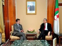 Abdelmalek Sellal reçoit le ministre français du Redressement productif