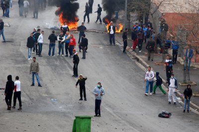 Agression à Miliana, un bureau de vote brûlé à Bouira