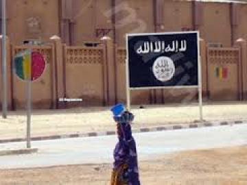 Alger achète sa survie même au Mali