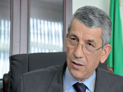 Baba Ahmed lance des négociations avec les syndicats