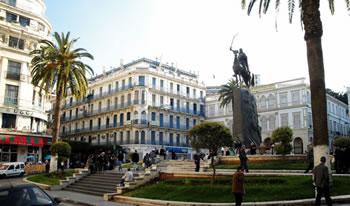 Commune d&rsquo;Alger-centre,Six partis manifestent