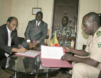 Crise Malienne,Jeu de mots et manipulation