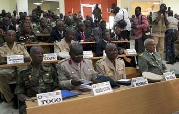 Intervention militaire au nord du Mali,Le Sommet alibi d&rsquo;Abuja